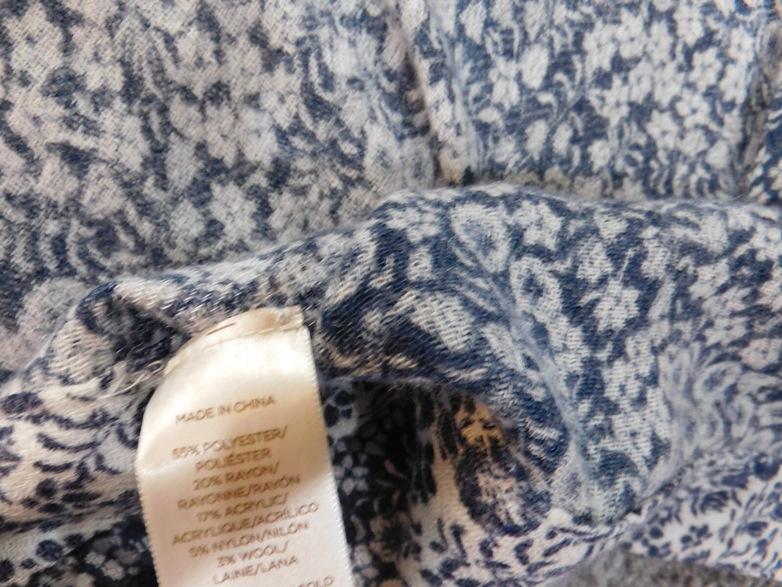 Loft top one size blue floral shawl open womens stretch polyester wool kimono