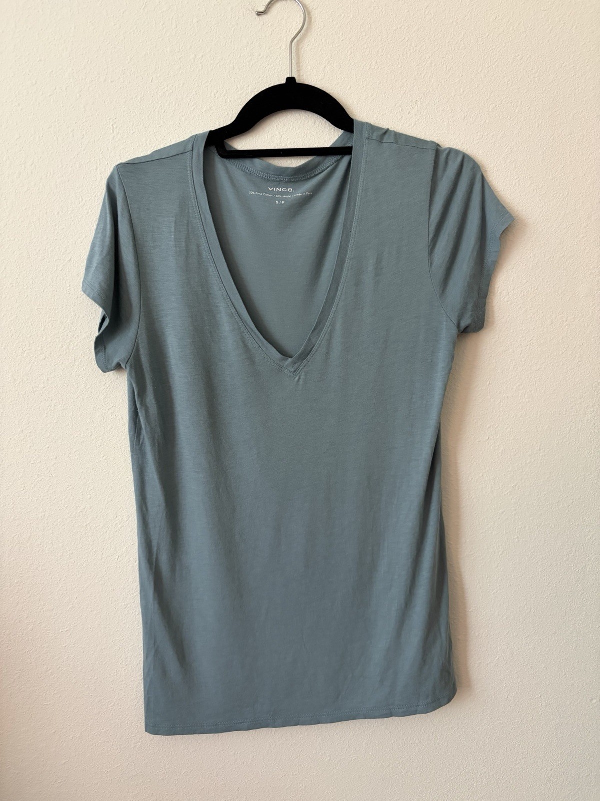 Vince. Blue Solid Jersey V-Neck Short Sleeve T-Shirt Women’s S Pima/Modal