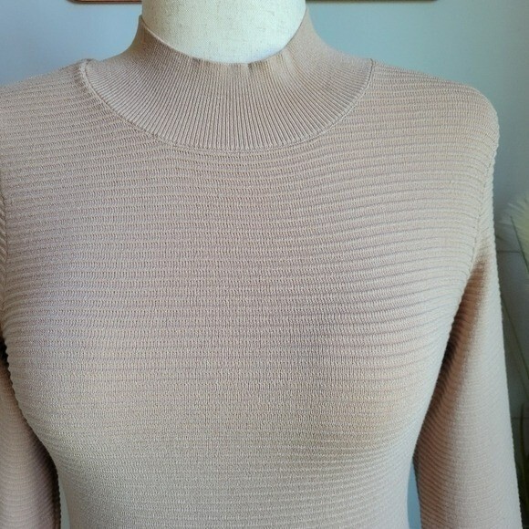 Revolve NEW 525 America Tan Ribbed Funnel Neck Stretch Knit Top SZ Medium