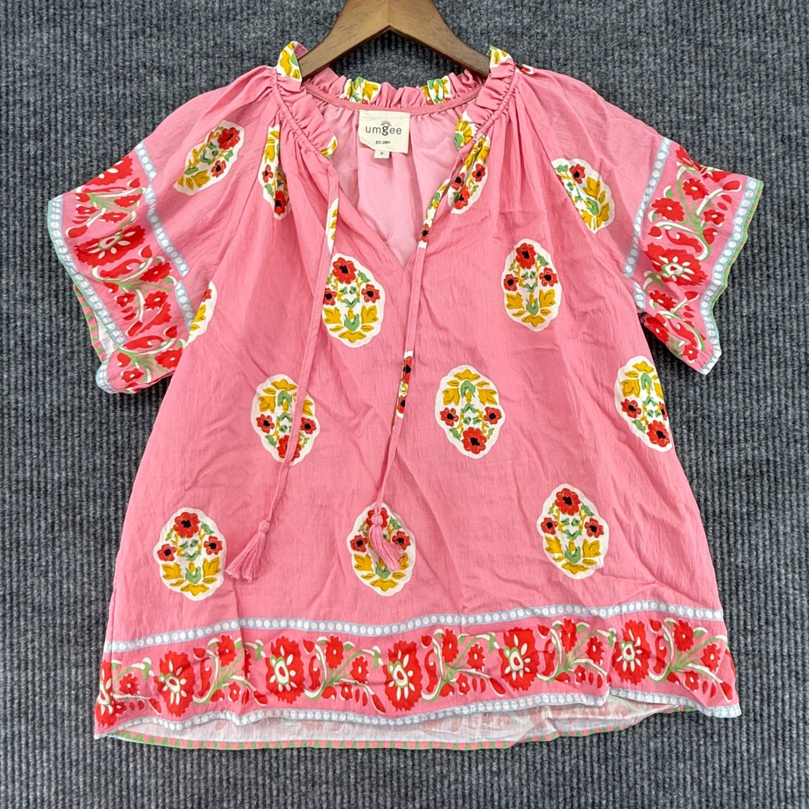 Umgee Blouse Womens Small Pink Excellent Floral Boho Tassel Tie V-Neck Top