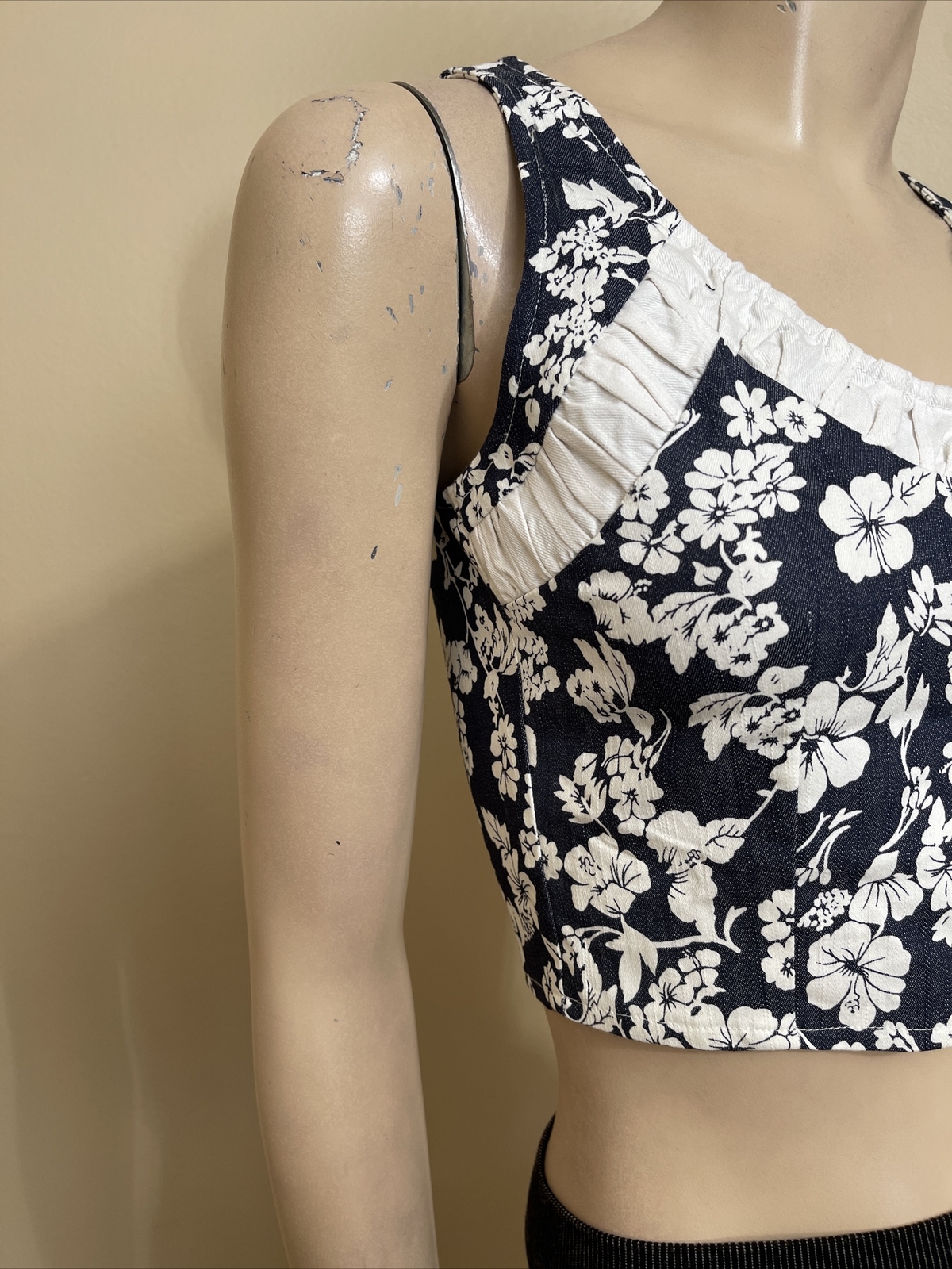 Women’s Blue Floral Denim Casual Summer Short Pleated Zipper Size M Blouse Top