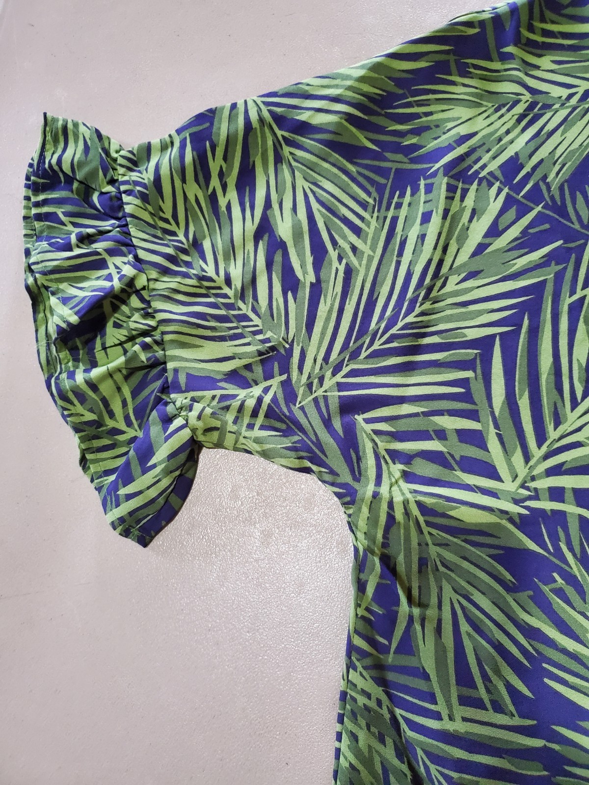 Bon Worth Purple And Green Blouse With Nice Design Bell Sleeves Size LP NWT