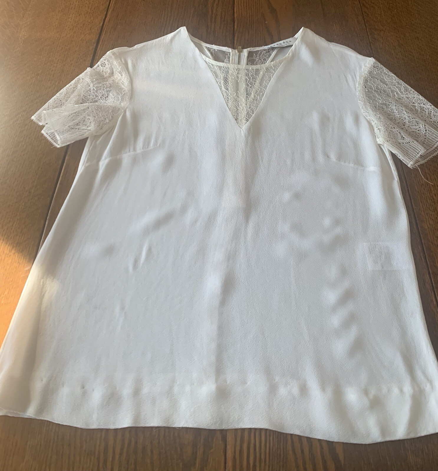 Sandro Paris Designer Woman’s Blouse with Lace Insert Gold Zipper In Back Sz Sm