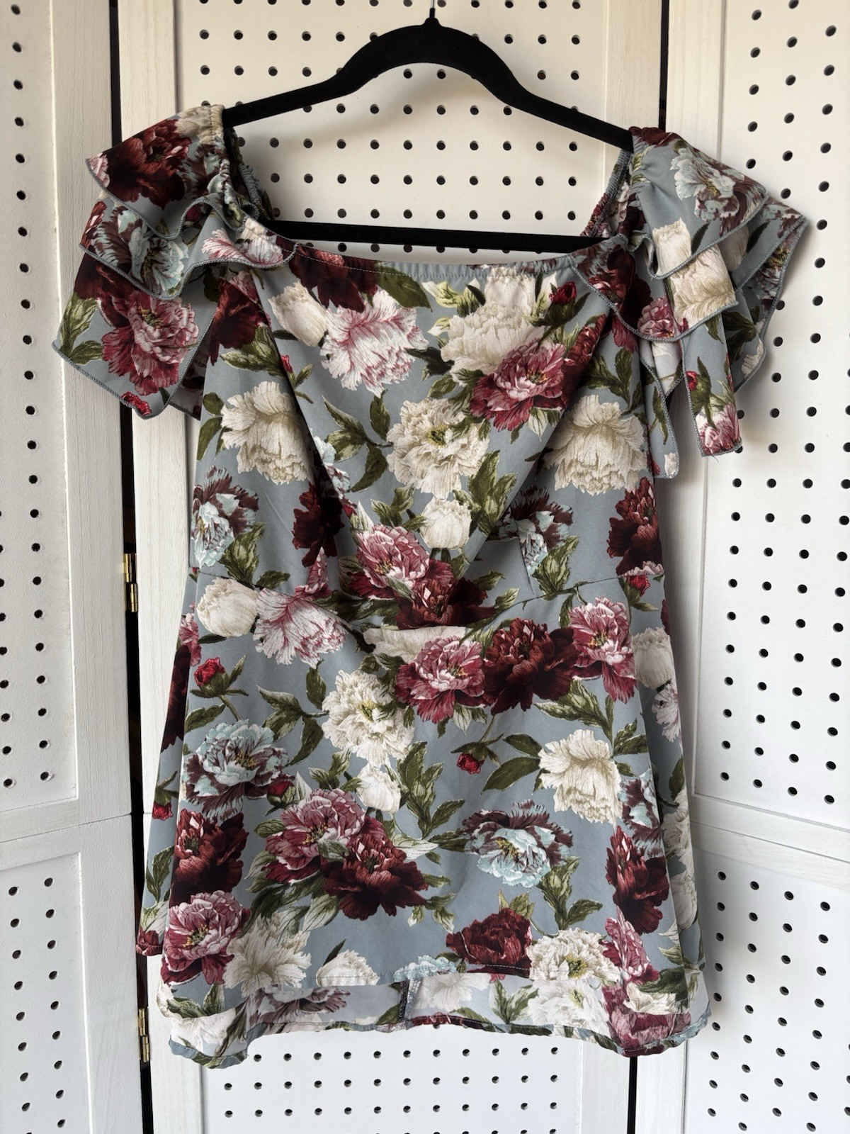 Shein Flutter Short Sleeve Blouse Boatneck Floral Dusty Blue/Maroon Unsized Lg?
