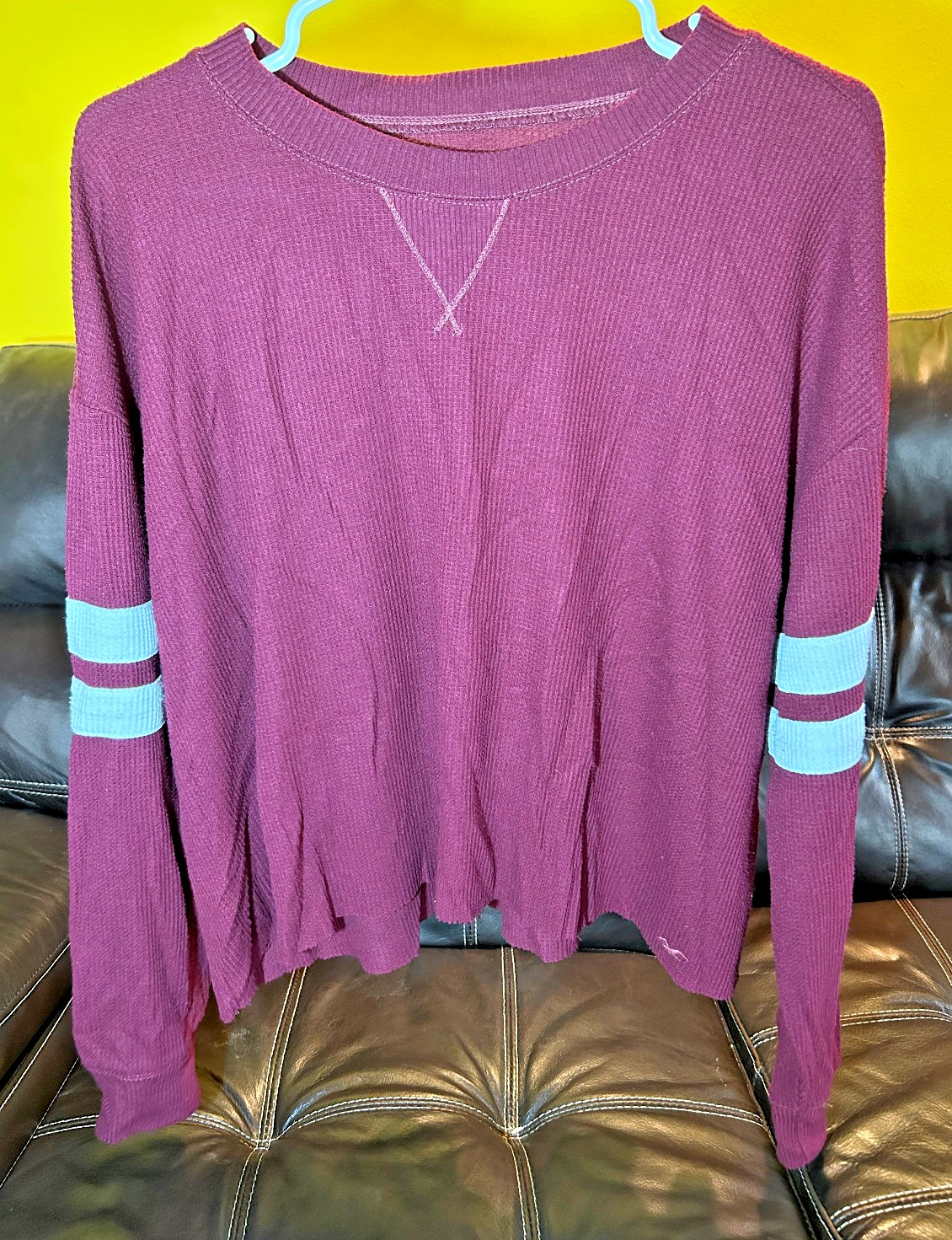 Hollister Women’s Must Have Collection Long Sleeve Burgandy Red Maroon Top M