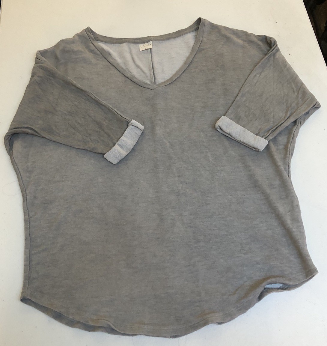 Womens Tresics V-Neck Tunic Blouse – 3/4 Dolman Cuffed Sleeves – Gray – Size S