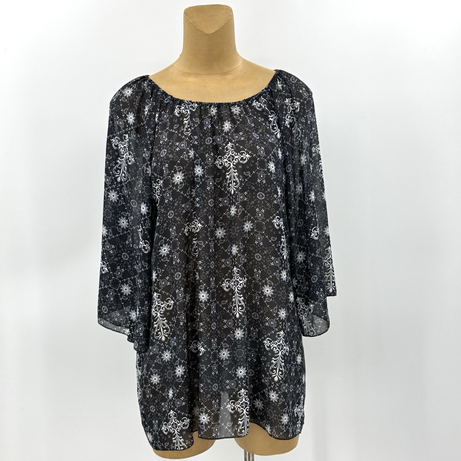 New! Cavender’s Cowgirl 26/28 Black Bandana Print Sheer Flared Sleeve Tunic Top
