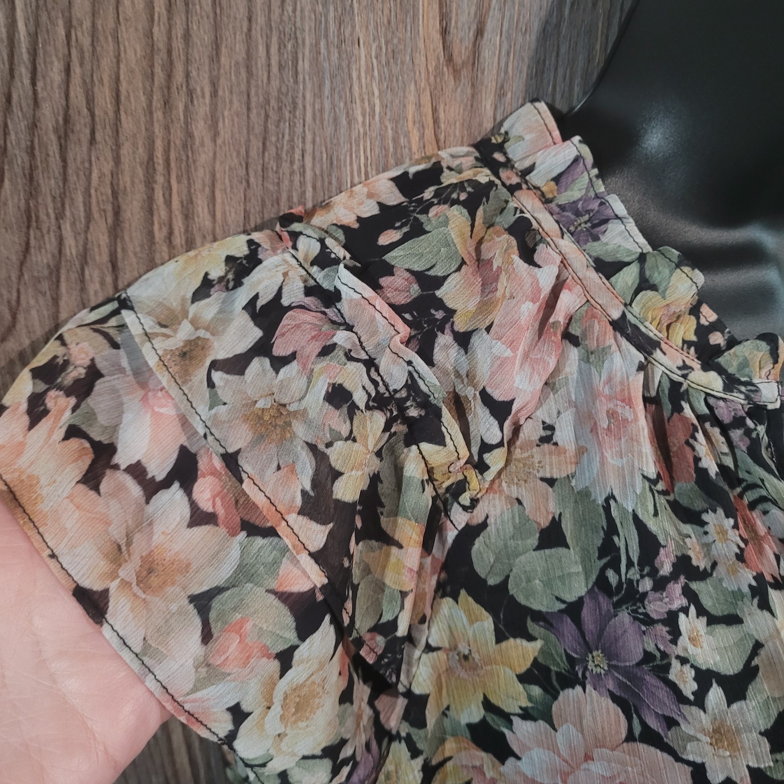 JOIE Ruffle Blouse Size XL Black Multi Floral Tie V-Neck Layered Formal Feminine