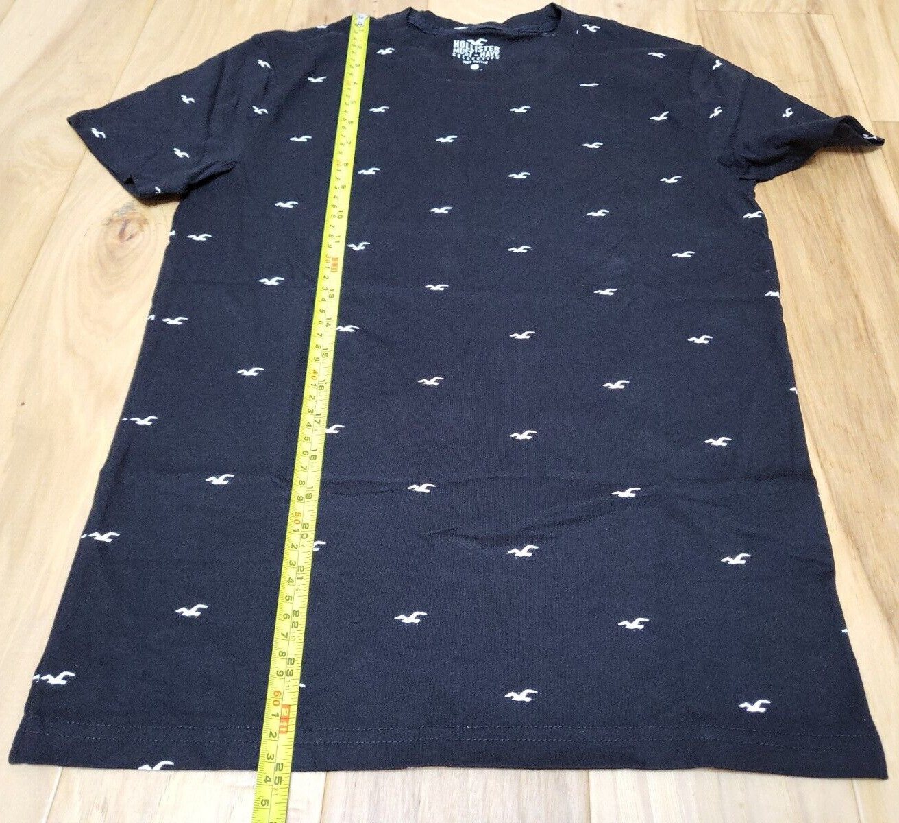 Hollister Must Have Collection – T-shirt – Size XXS – Black – White Birds – NWT