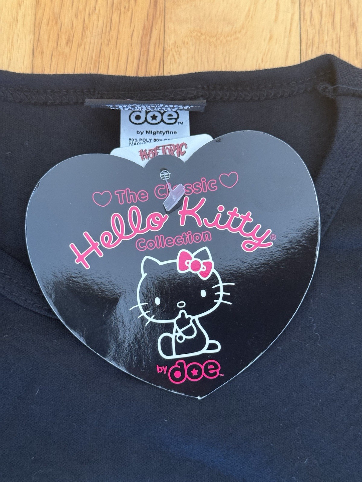 Vintage Hello Kitty Sanrio Doe Punk Grunge 2001 Y2K Shirt Goth