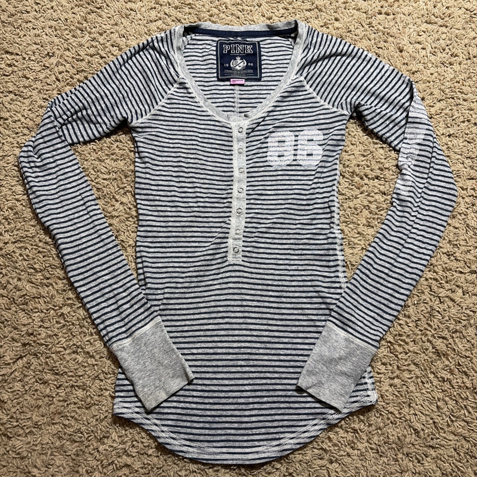 Women’s Medium M Victoria’s Secret PINK Long Sleeve Henley Blue Gray Striped