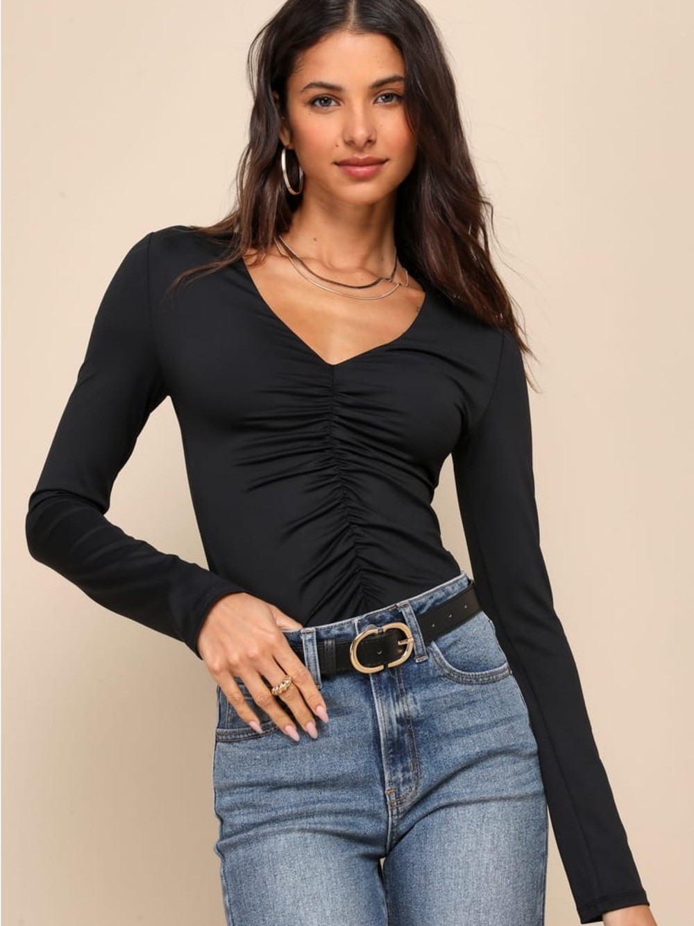Lulu’s Black Ruched V-Neck Long Sleeve Top