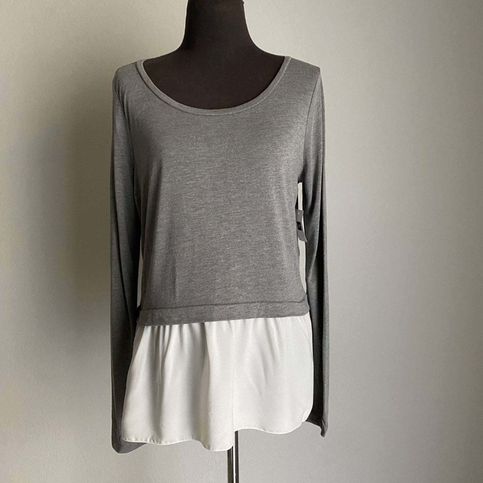 Gap sz S gray white layered blouse top