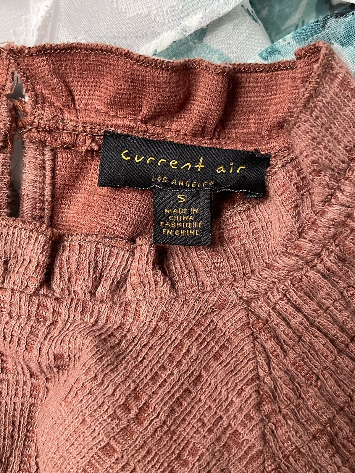 Current Air Anthropologie Brown Textured Ruffle Mock Neck Long Sleeve Top Size S