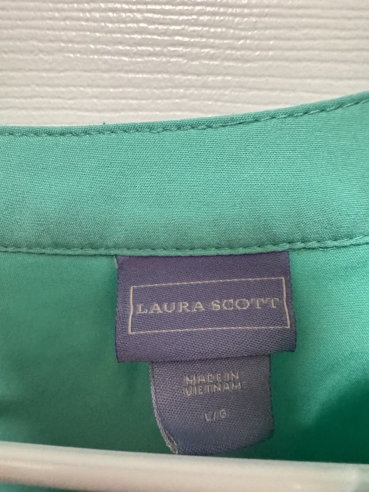 laura scott large button up long sleeve teal 95% polyester 5% spandex No Collar
