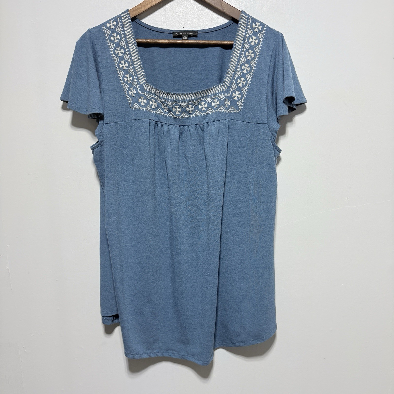 Adrianna Papell Top Womens 1X Blue Embroidered Square Neck Short Flutter Sleeve