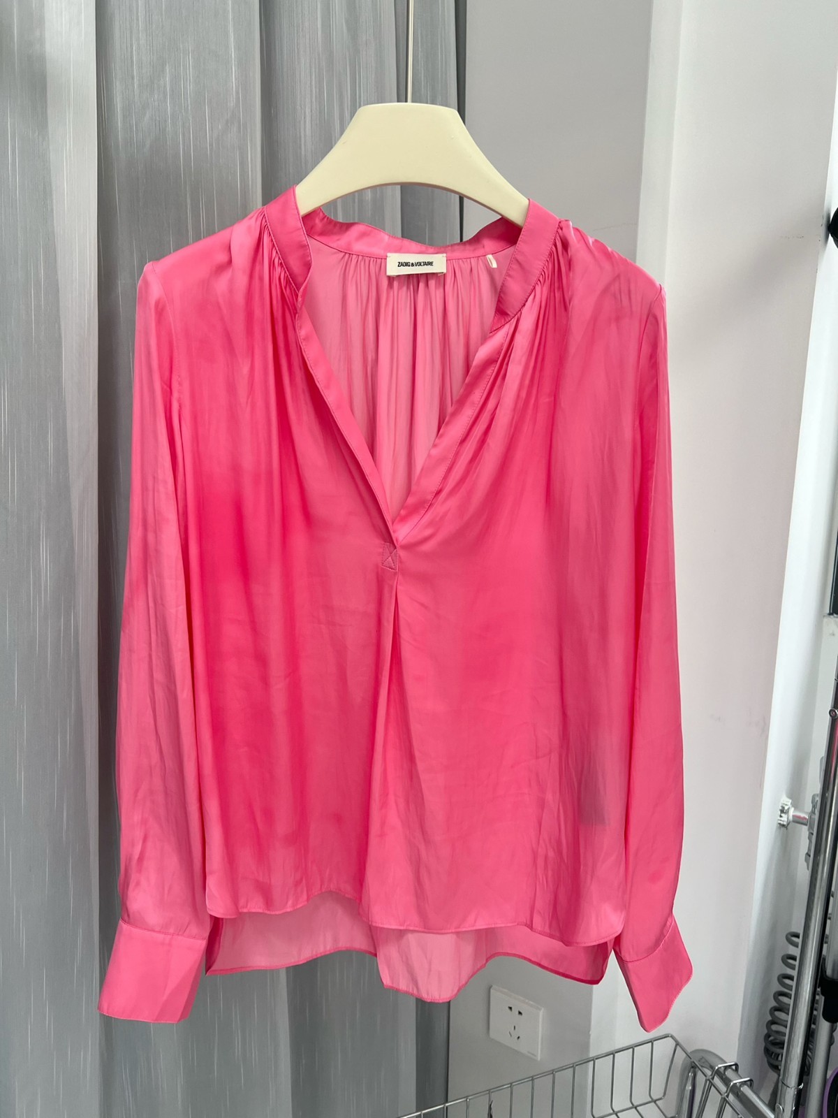 AUTHENTIC Zadig & Voltaire Women Peach Pink Silk V-Neck Long Sleeve Shirt XS-M