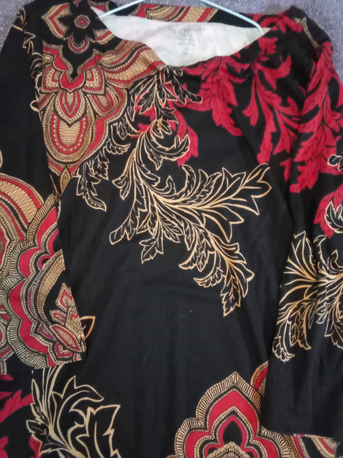Chico’s Women’s Size 3 Paisley Knit Top Ruffle Scoop Neck Pullover Stretch