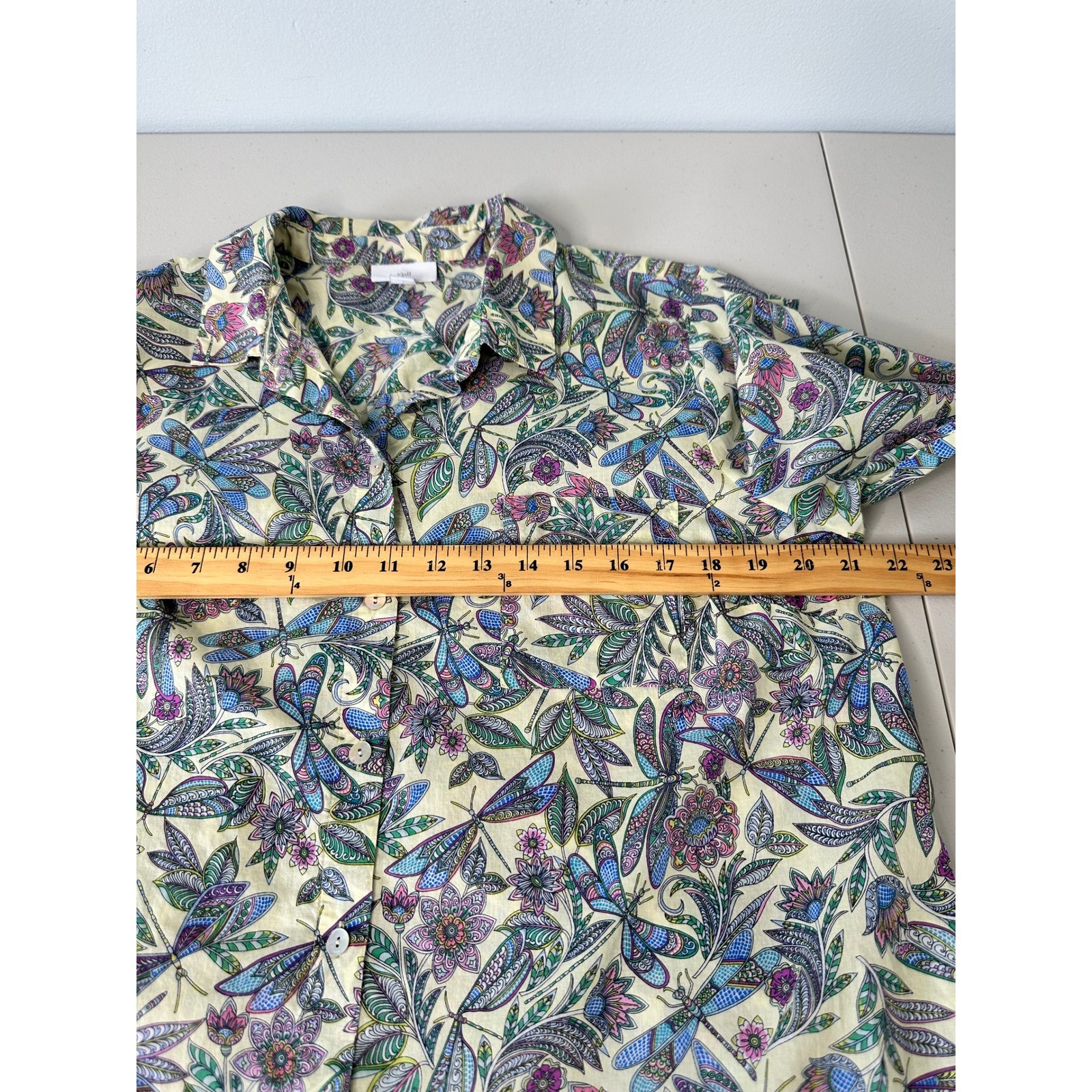 J. Jill Cotton Button Down Shirt Size M Yellow Dragonfly Paisley Floral Artsy
