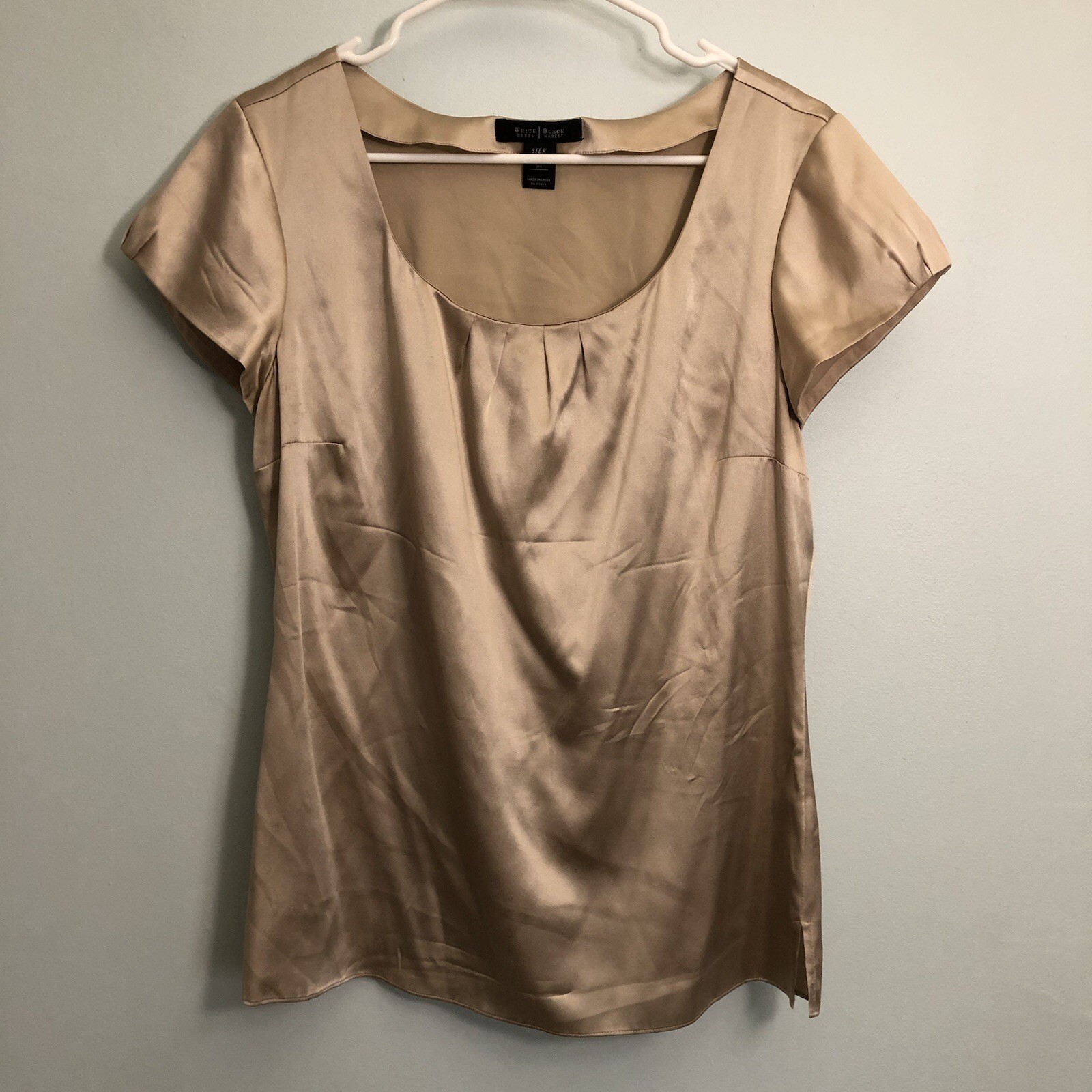 White House Black Market Gold Satin Blouse Size Medium Silk Spandex