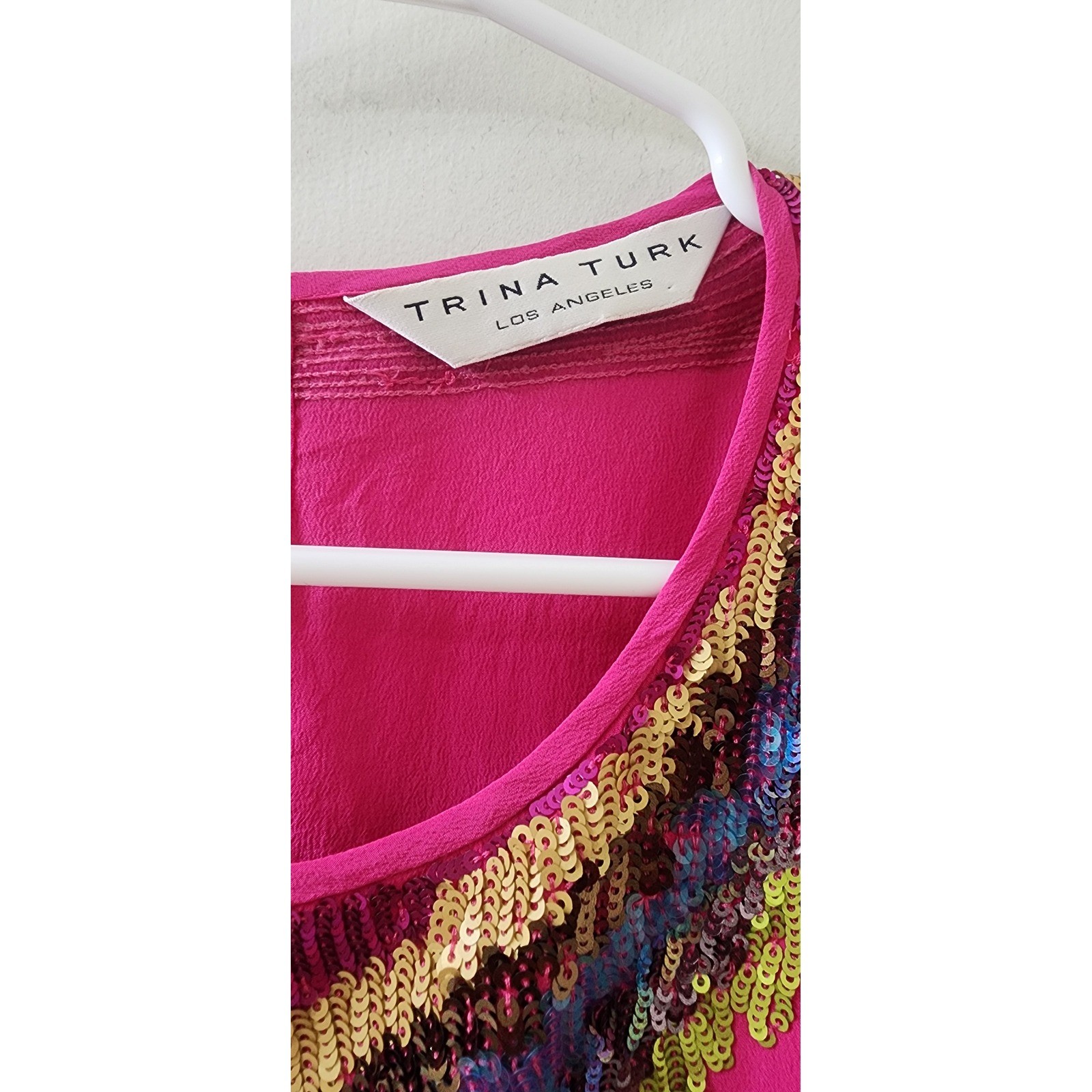 Trina Turk Pink 100% Silk Sequin Bib Sleeveless Blouse Top R291209 Womens L