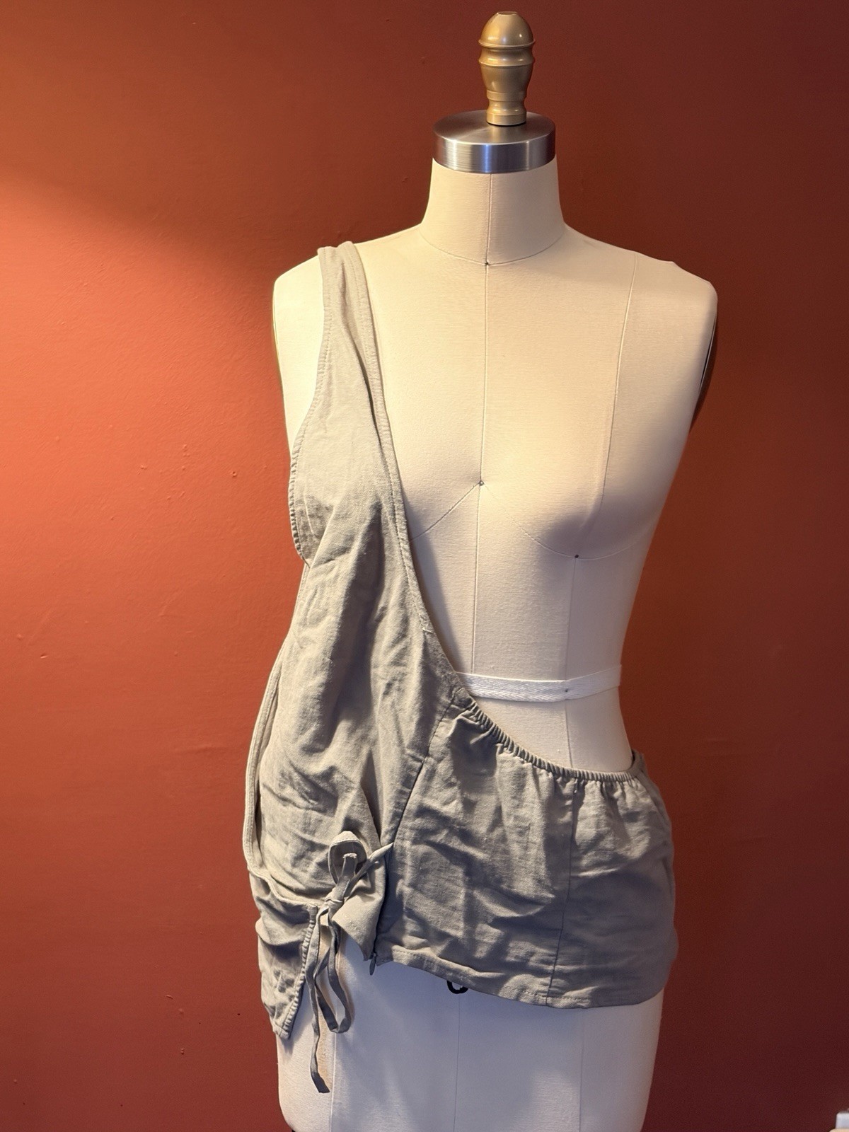 Motel Sz XL Tan Gray Asymmetrical One Shoulder Vest Top Cotton Ruched Tie Front