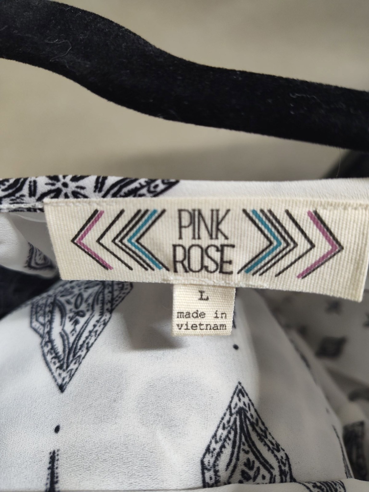 Blouse ~ Pink Rose ~ Black and Off White ~ Cap Sleeve Pretty ~ Size “Large”