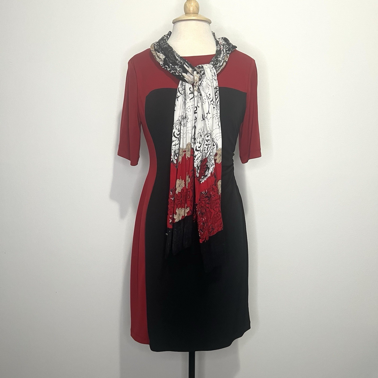 Connected Womens Size 10p Colorblock Elbow-Sleeve Ruched Red Black Dress w/Scarf