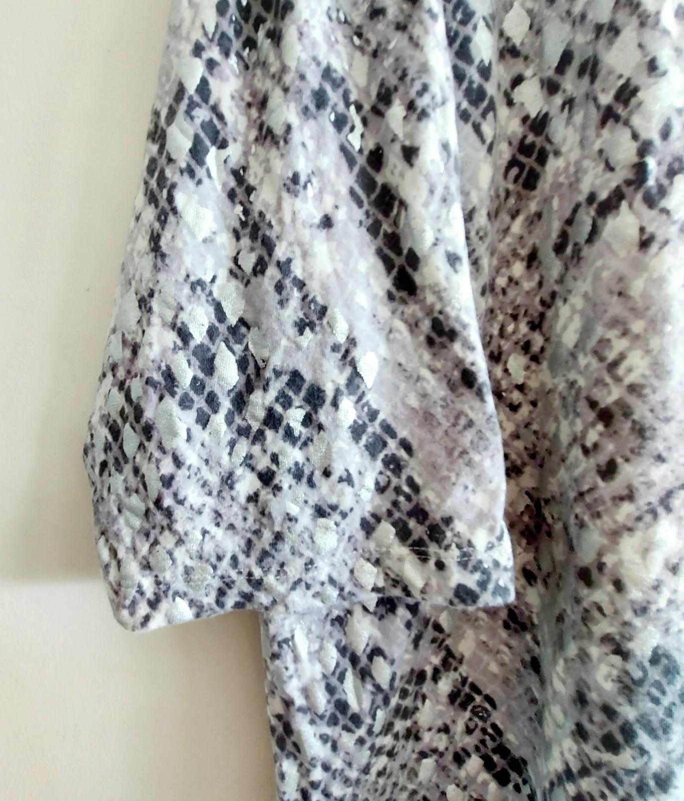 HEARTS OF PALM Womens 3X Gray Snake-print Stretchy Uneck Pullover Blouse