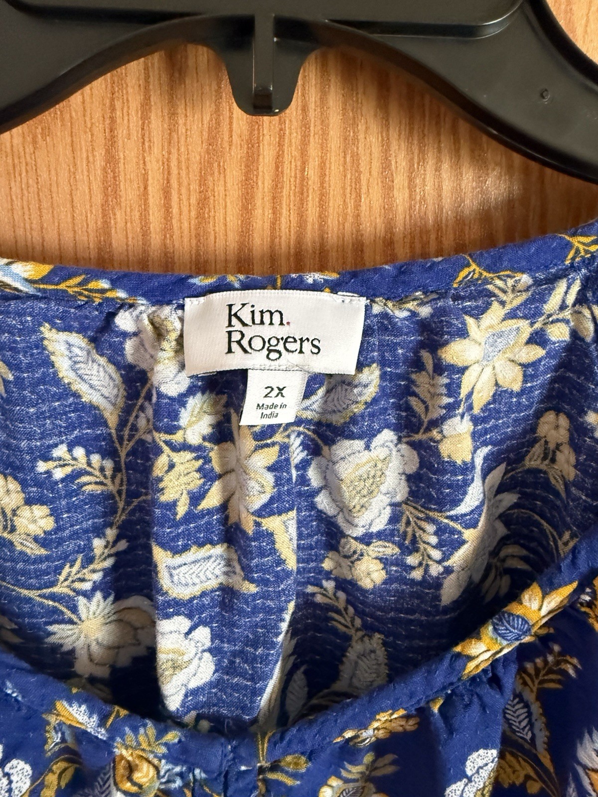 Kim Rogers Women’s 2X Blue Floral Smocked Woven Viscose Pullover Blouse