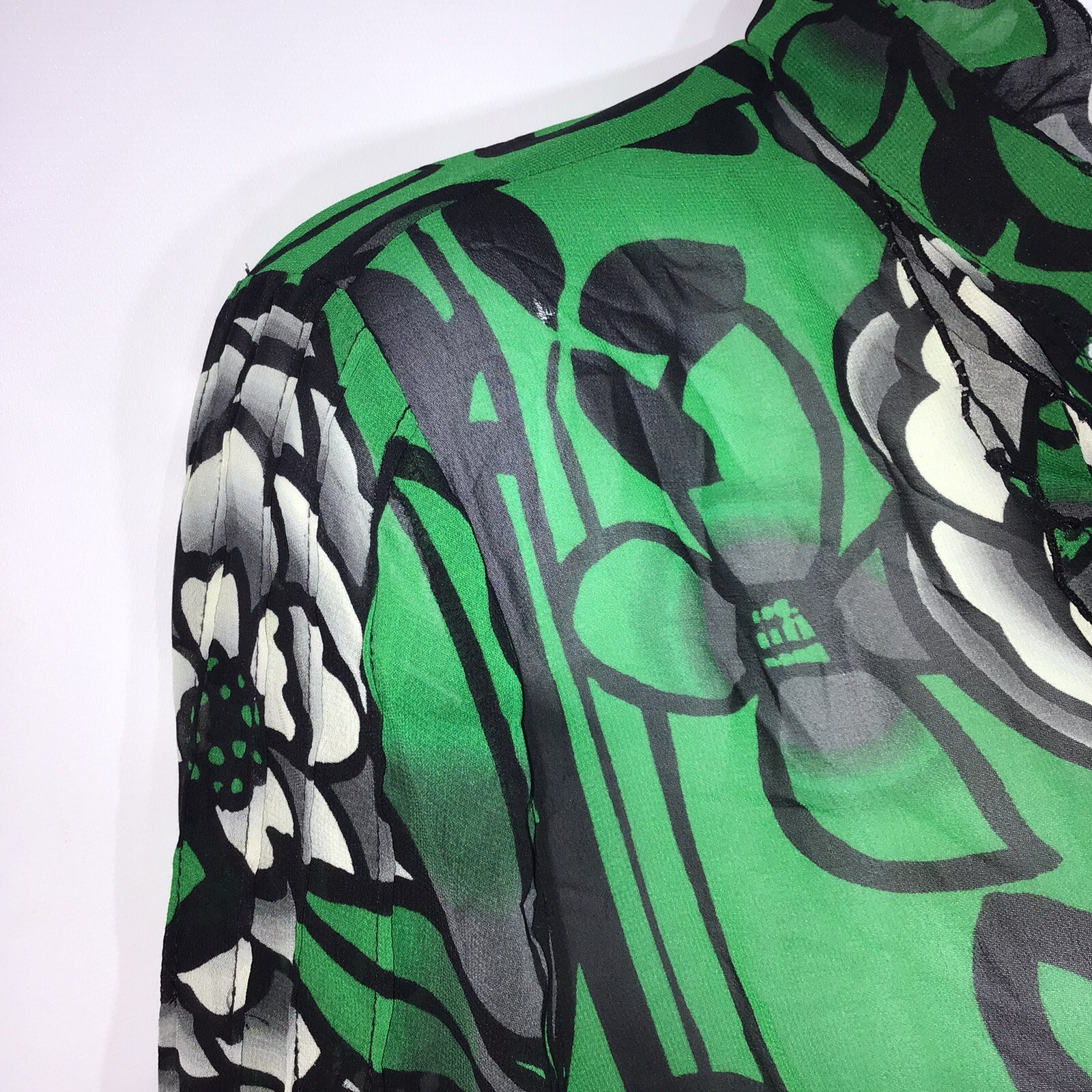 Worthington Womens M Button Top Green Black Floral Ruffle Stand Up Collar Blouse