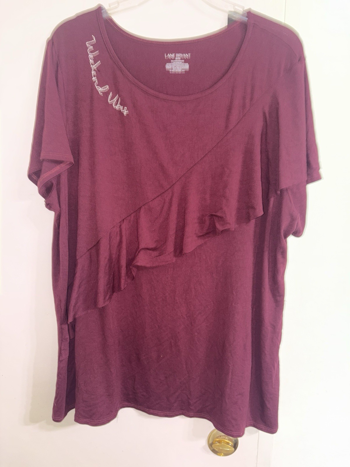 Lane Bryant burgundy top scoop neckline Ruffled Front Plus Size 18/20