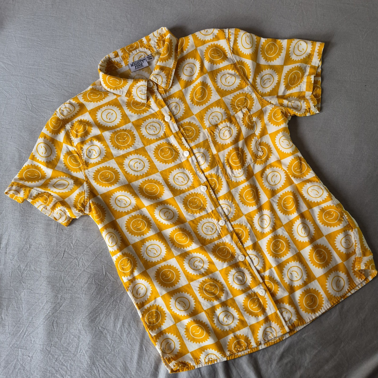 Yellow Sunshine Camp Shirt Womens Size L Happy Smiley Summer