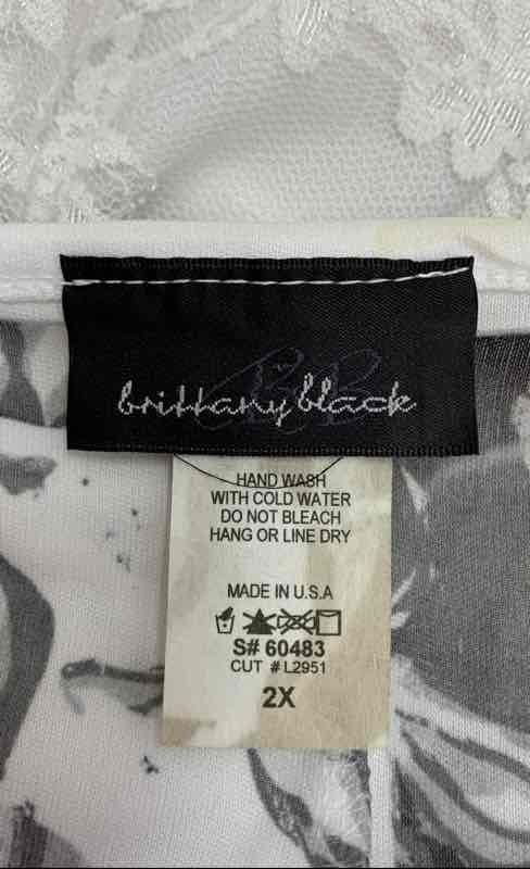 Brittany Black Women’s White Black Floral Lace 2-Piece Layered Top Size 2X