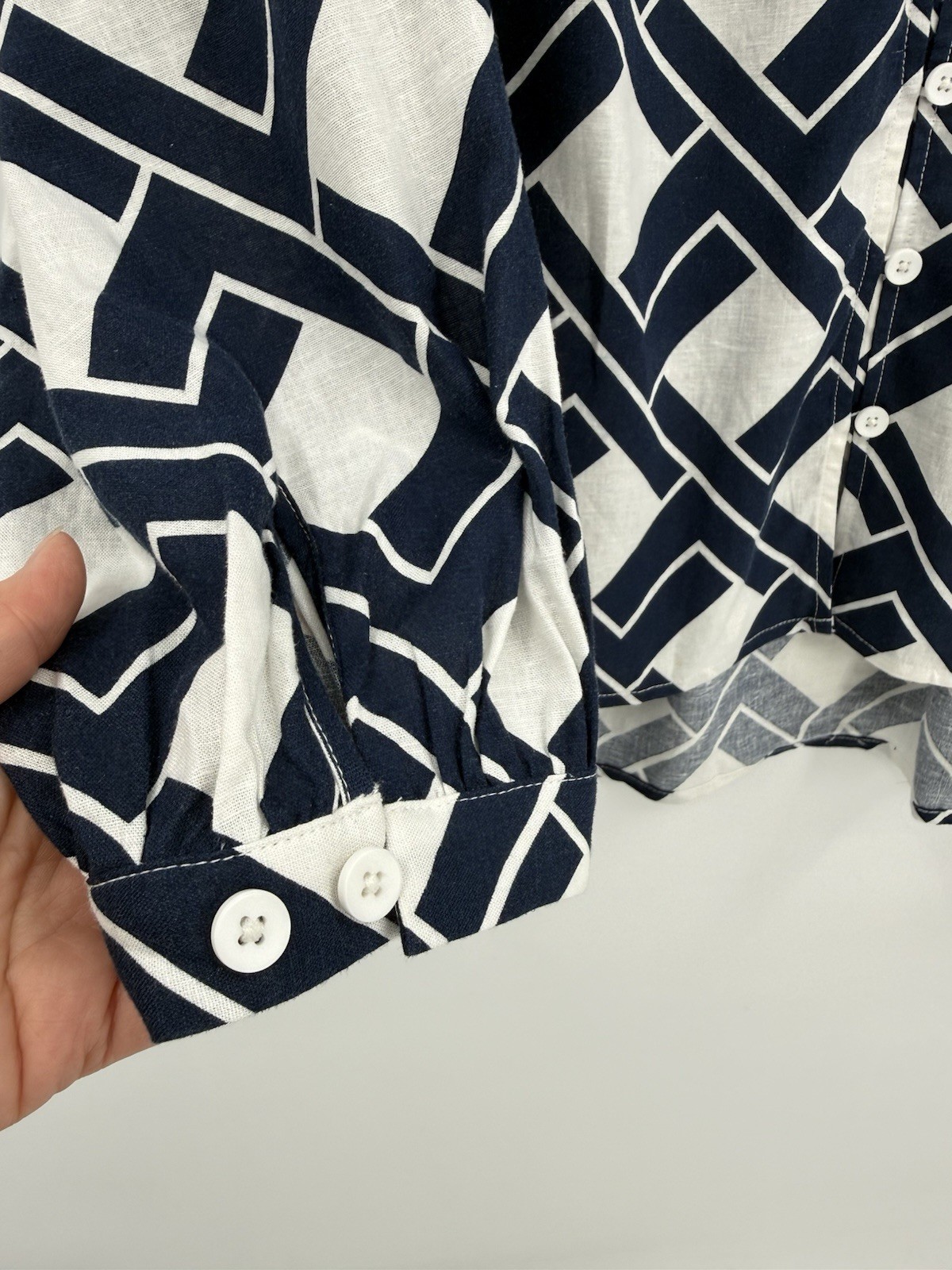 Universal Standard Avalon Linen Blend Blouse in Geometrica Print Size L, 22-24