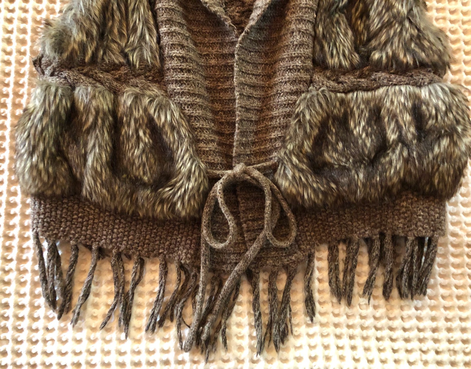 Woman’s Wool/Mohair Fur Vest Size L by American Rag Cie