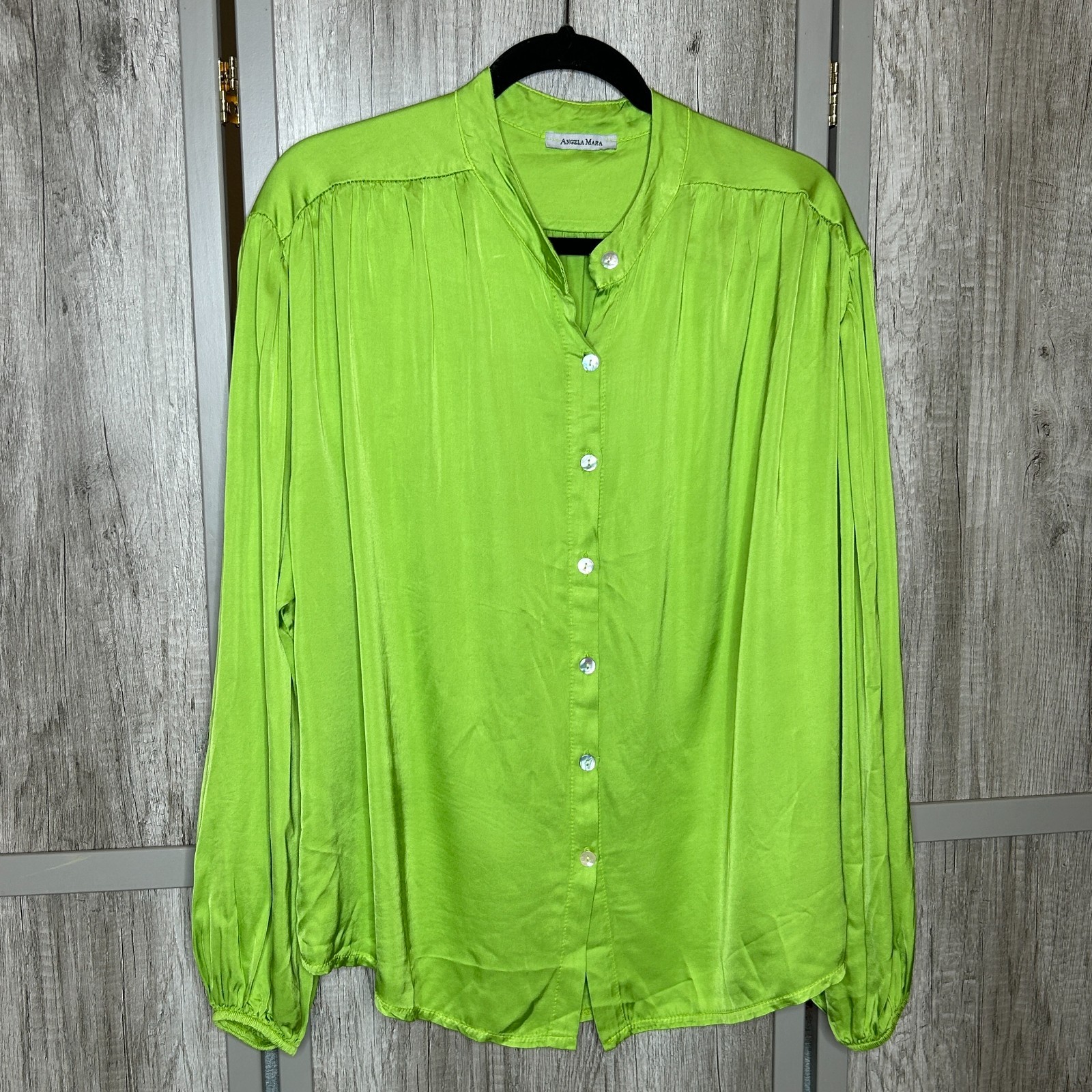 Angela Mara Satin Shirt Womens Large Button Down Long Balloon Sleeve Green Color