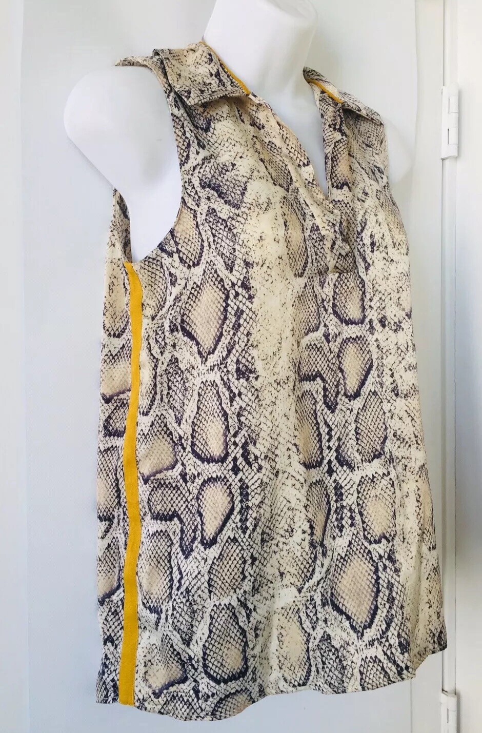 ZARA Woman Beige SNAKE SKIN PRINT TOP PULLOVER Size XS *READ NOTE* O680
