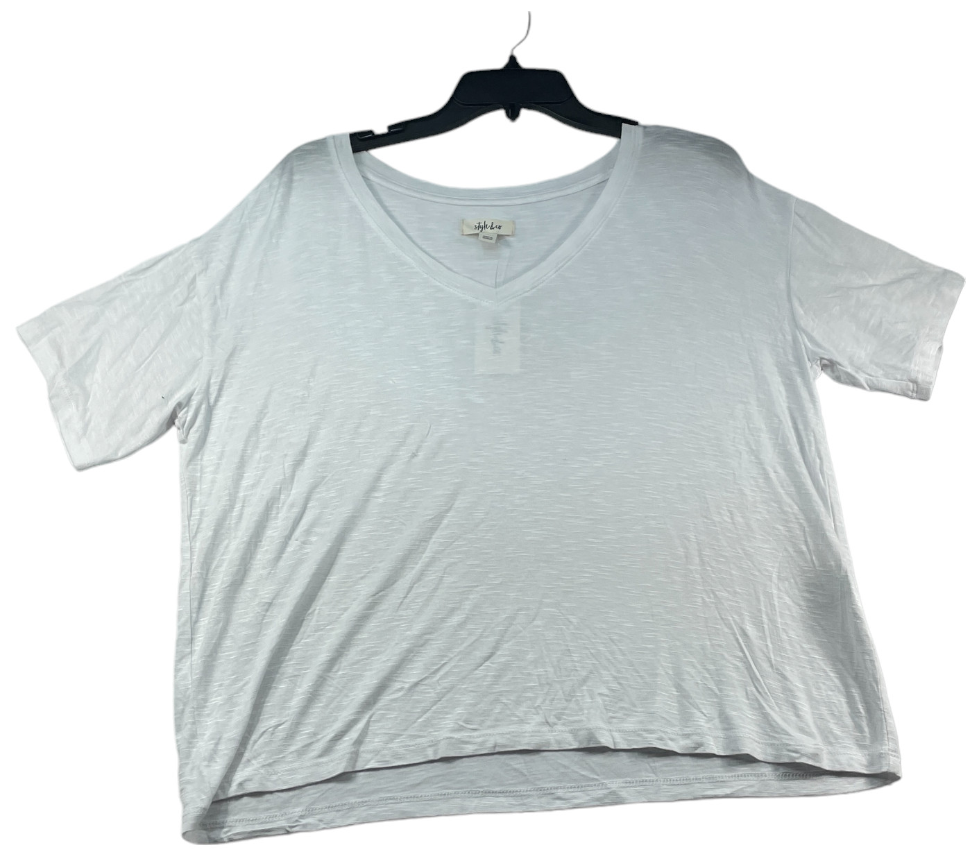 Style and Co Shirt Womens size Medium Whtie Vneck Slouchy Dolman Sleeve New