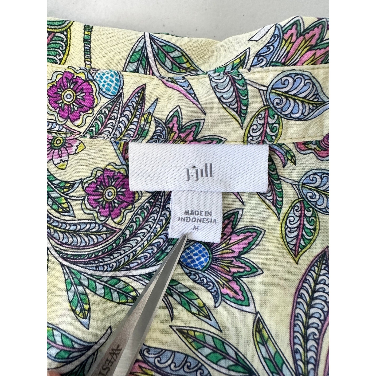 J. Jill Cotton Button Down Shirt Size M Yellow Dragonfly Paisley Floral Artsy