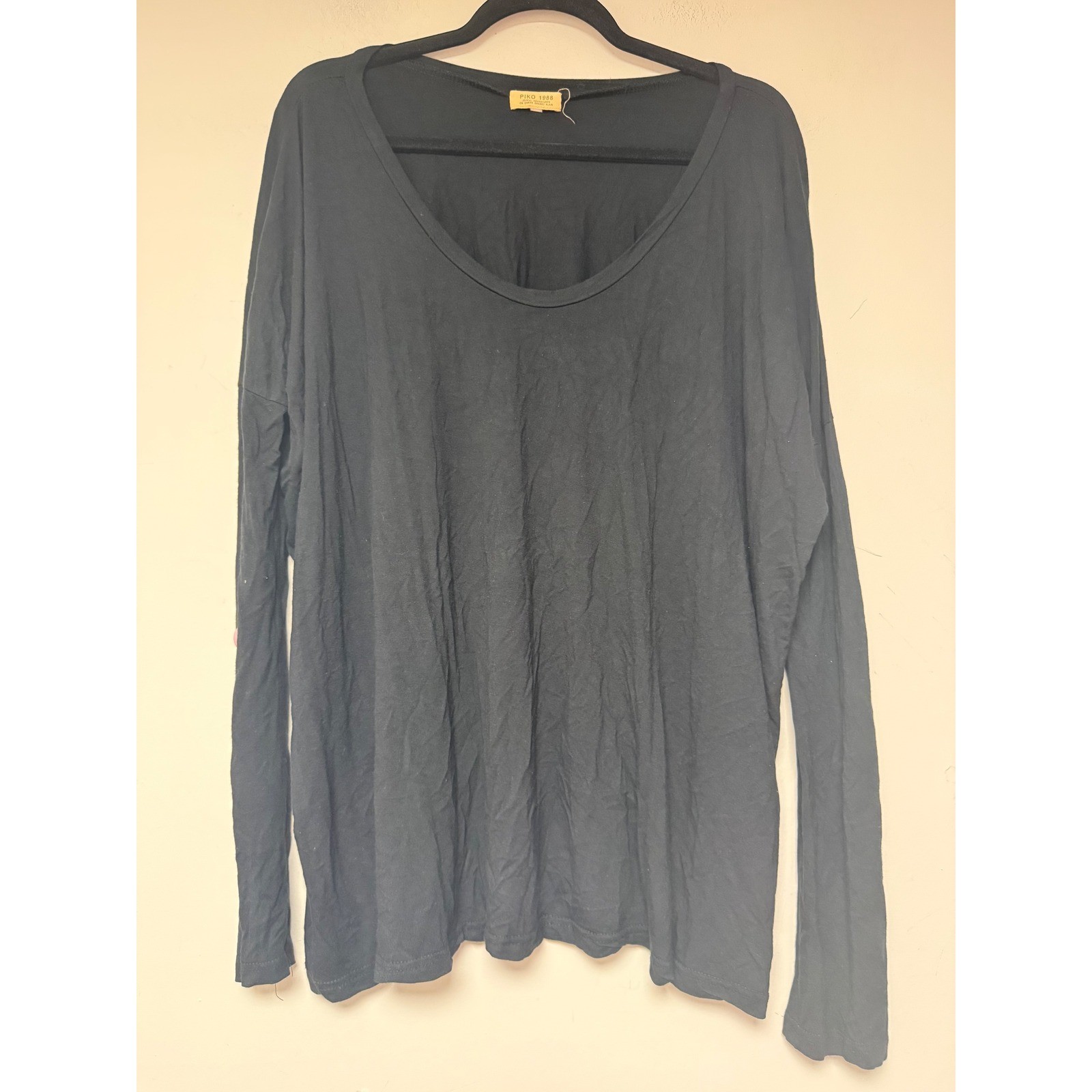 Piko 1988 Long Sleeve Black Bamboo Spandex Scoop Neck Top Size T