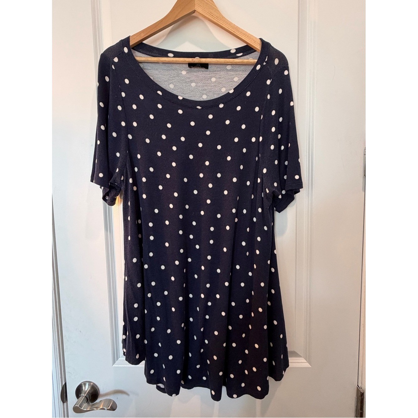 Lane Bryant Navy White Polka Dot Swing Tunic Top Size 14/16 Plus Short Sleeve