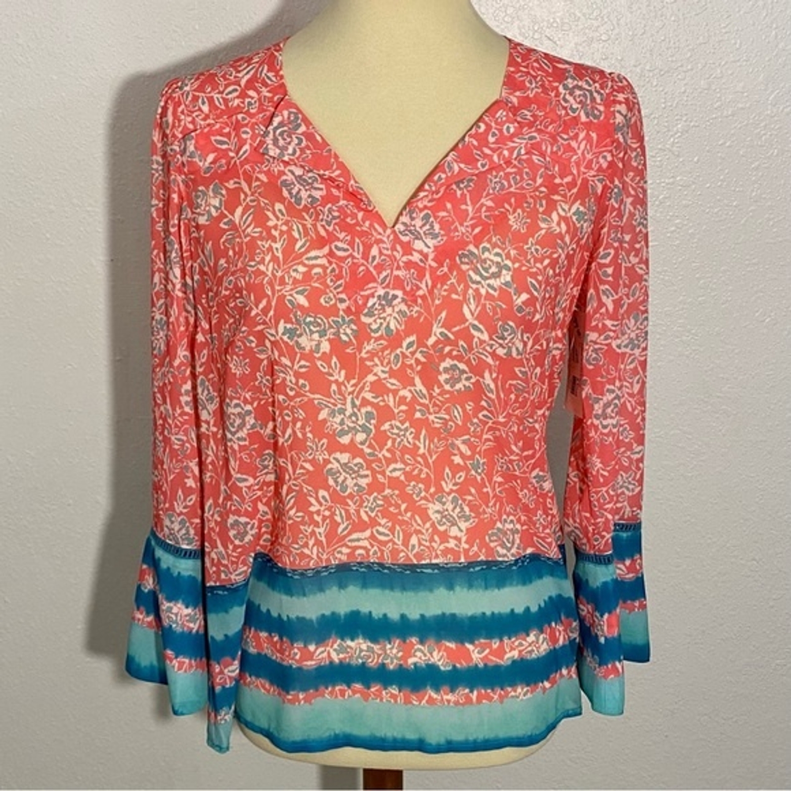 NEW Kut from the Kloth Floral Print Blouse Women’s Size XS Coral Teal Striped