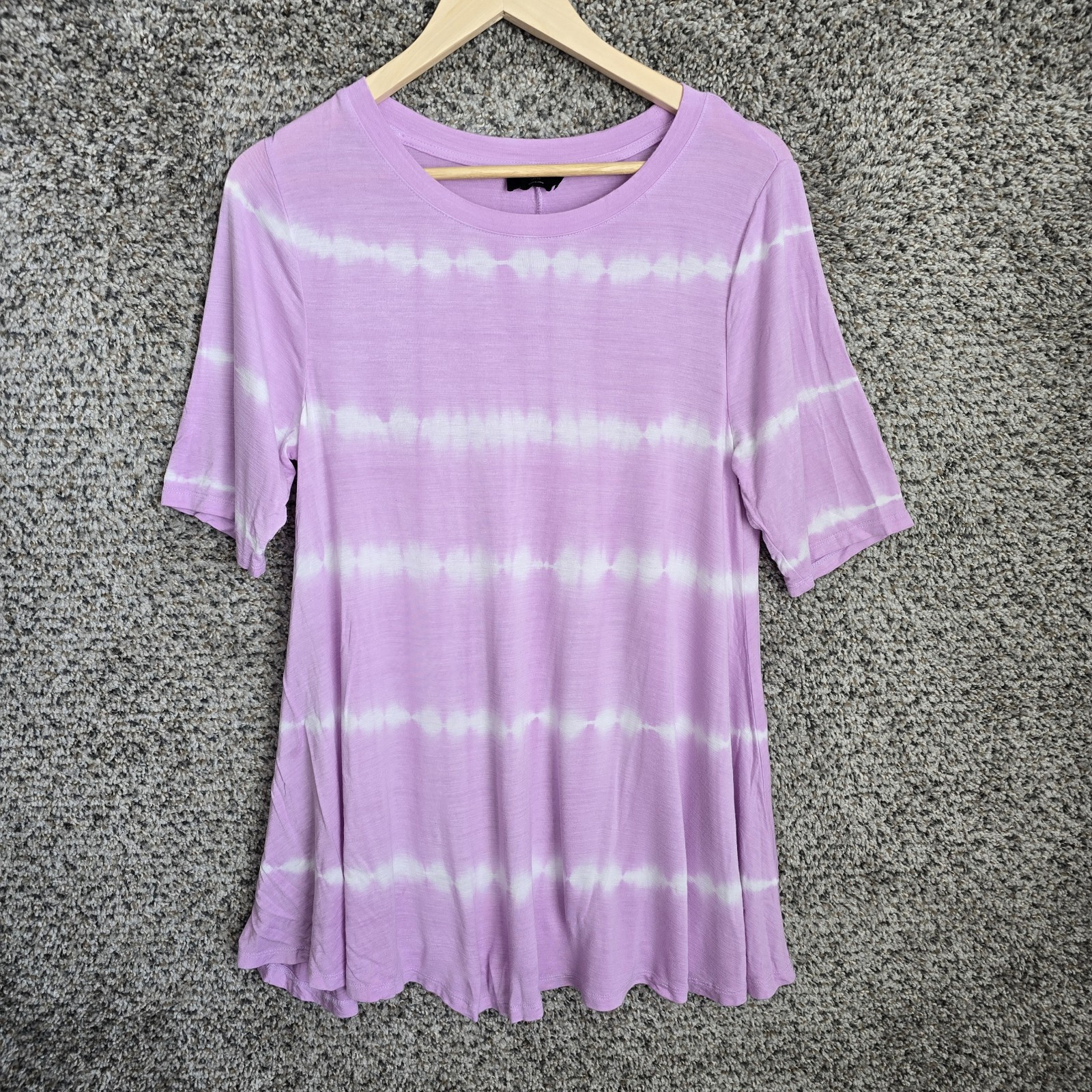 Lane Bryant Top Womens 10/12 Purple Tie Dye Tunic Crew Neck Short Sleeve Stretch