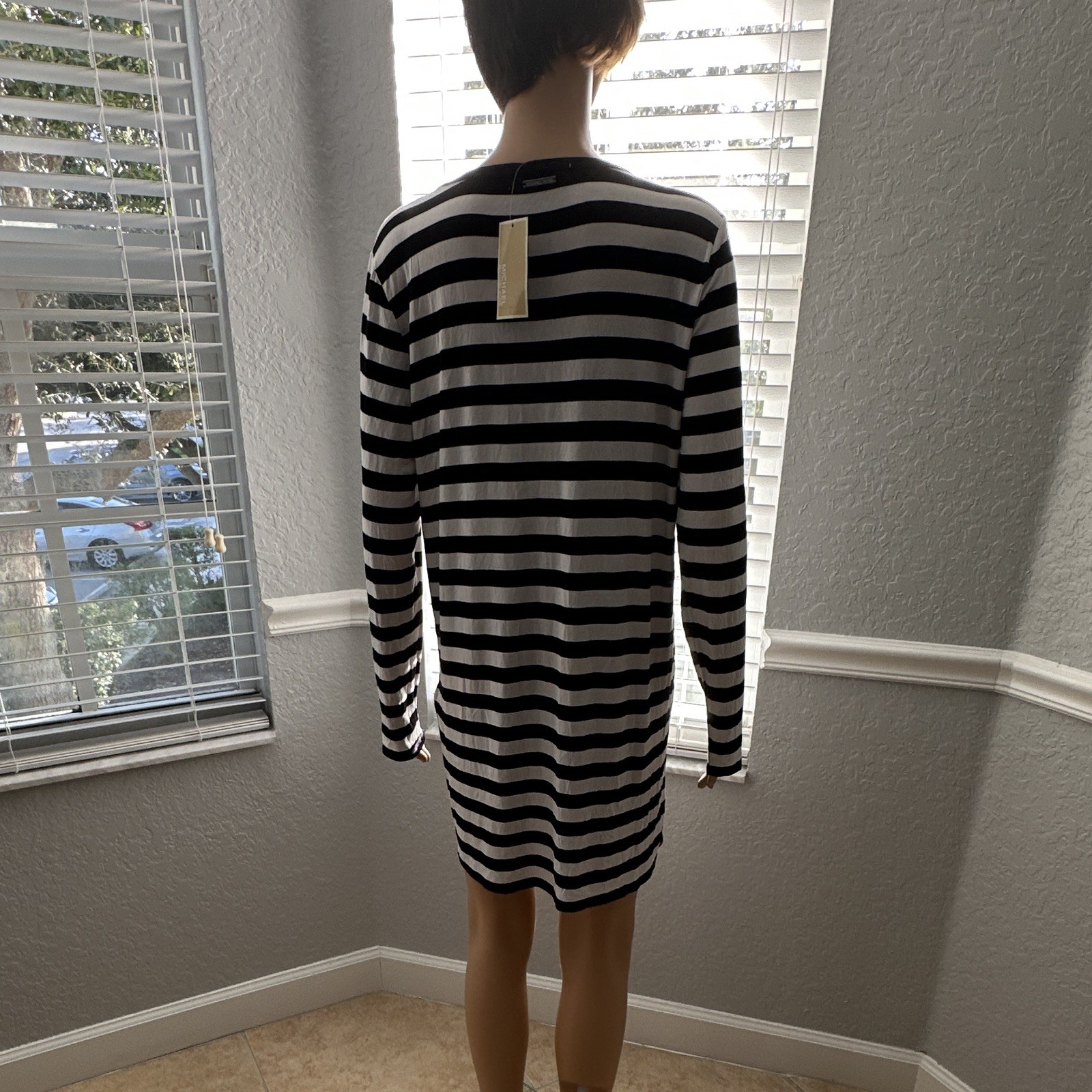 MICHAEL Michael Kors Black White Striped Knit Shift Knee top Stretch Size large