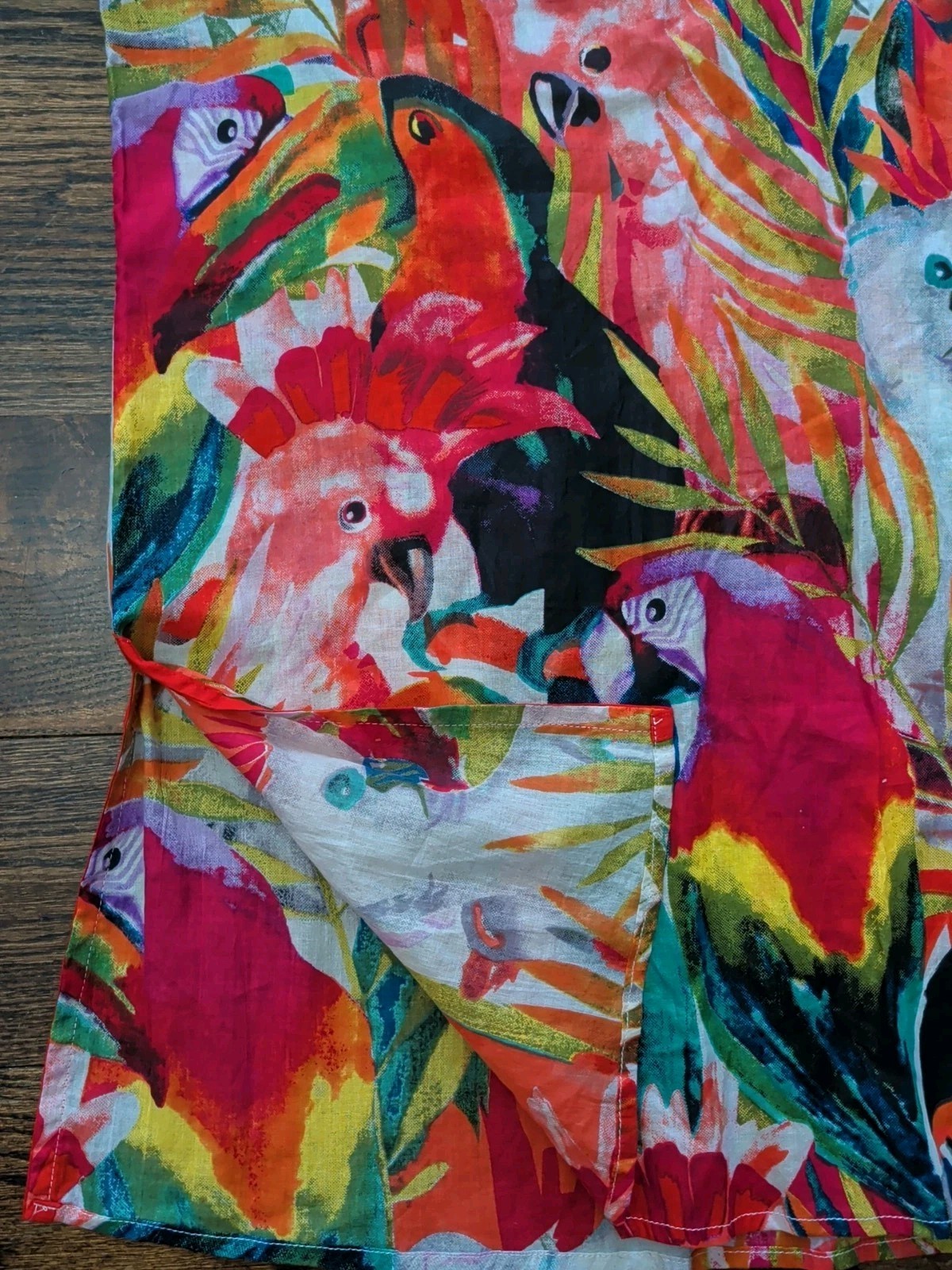 NWT KikiSol Parrot Tropical Tunic Top Swim Cover Up Colorful Sz M Cruise Resort