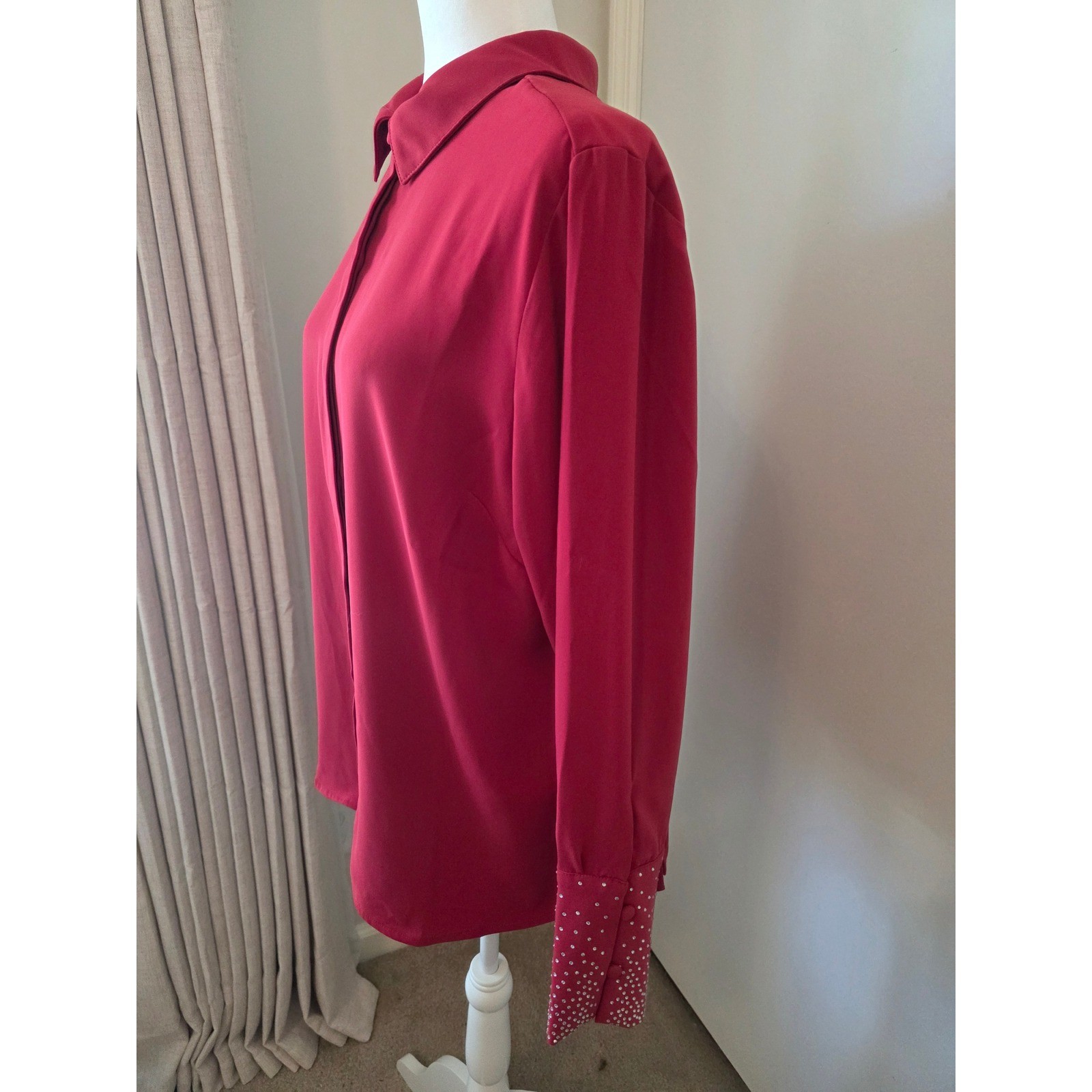 Joan Rivers Red Carpet Blouse VIbrant Red Rhinestone Cuff Button Down Top Large