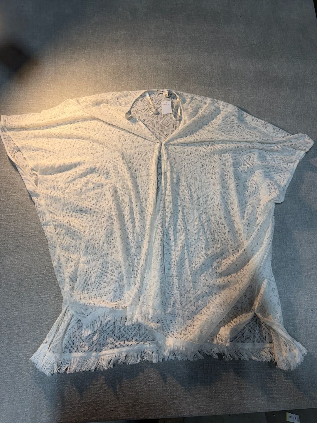 American Eagle Women’s White Lace Fringe Beach Cover-Up