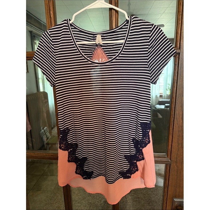 Vanity Womens Small Striped Mixed Media Lace Trim Chiffon Back Top Navy Coral