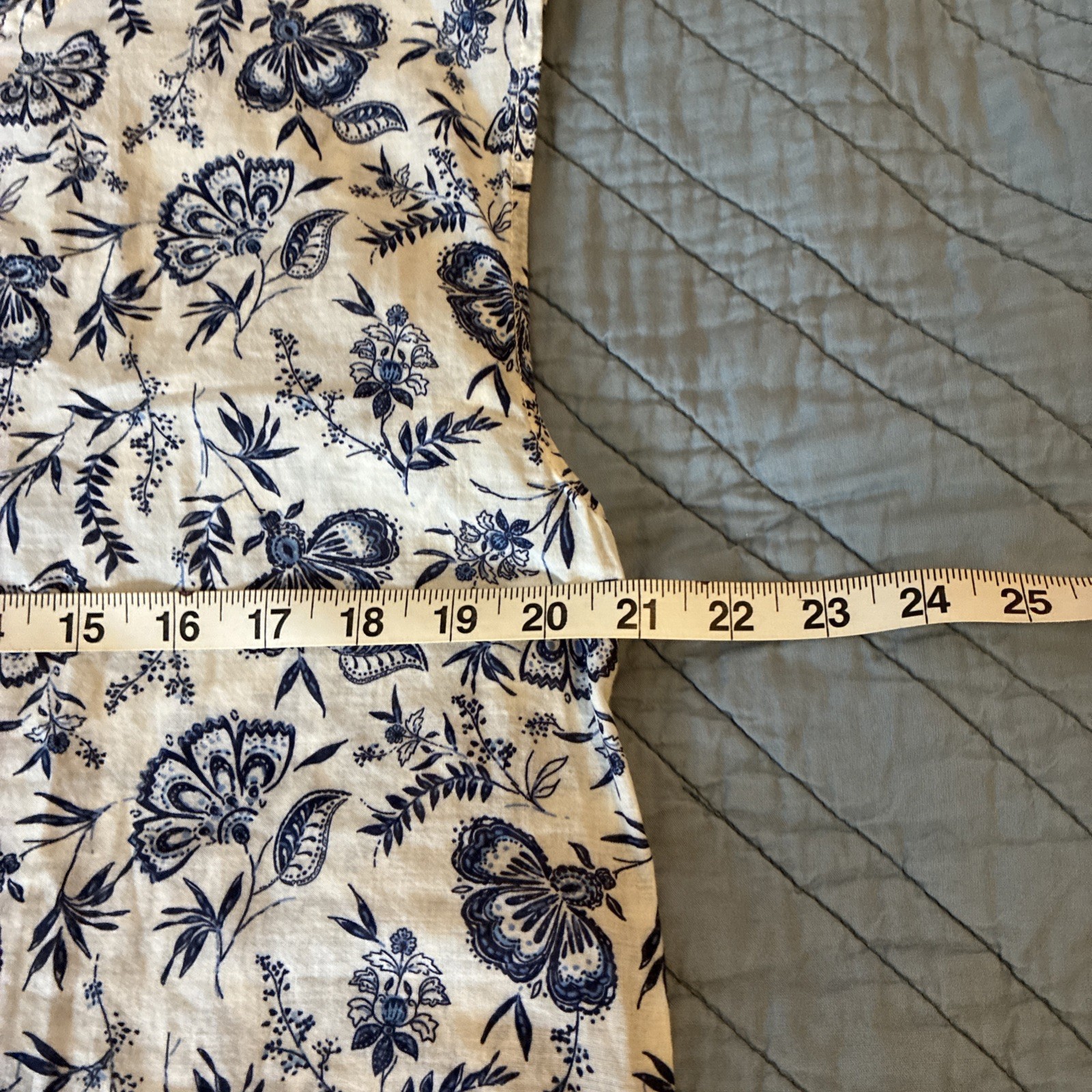 BeachLunchLounge Top Women’s Large Boho Paisley Floral Blue white Peplum Ruffle